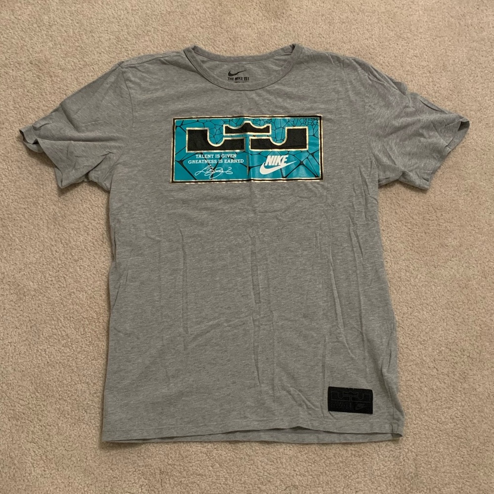 Nike Lebron James T-shirt